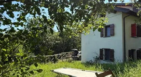 Casetta dalle finestre rosse - Image 4