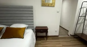 Normandy suites - APPARTEMENT RENOVÉ À 45 MIN DU MANS - Image 5