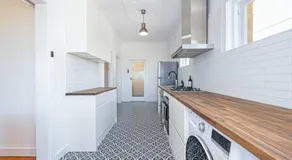 The Largs Lookout - Modern Apartment - Image 5