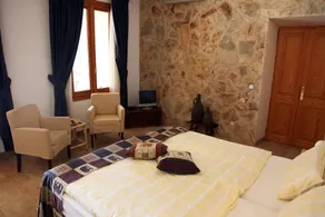 Weingut & Landhotel Can Davero - Image 3