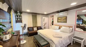 Independent Studio 25 Corner House Bandra west - Image 2