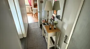 Laurel Country Cottage - Image 3