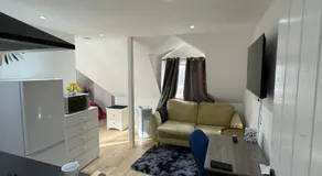 A Lovely and Cosy Studio Apartment - Image 2