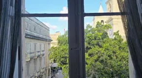 Luciano Valletta Boutique - Image 3
