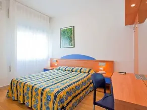 Hotel Riviera - Image 3