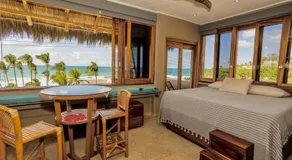 Las Olas Litibu Bungalow By The Sea - Image 2