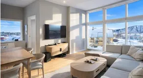 Nordic Comfort Suite with Hot Tub - Image 2