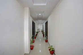 Royal View Hotel - Image 5