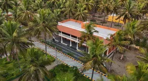 Metro Club Resort - Image 3