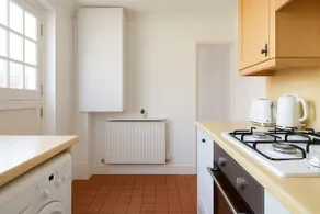 Spacious London Home | Private Garden & Fast Wi-Fi - Image 4