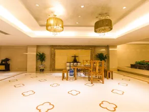 China Palace Hotel - Image 5