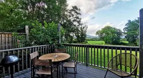 Moneylands Farm Self-Catering Apartments - Image 2