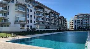 Penthouse with wide terrace next to the ocean - Image 3