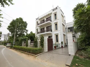 OYO 16449 Signature Stay's - Image 2