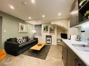 The Studio - Image 2