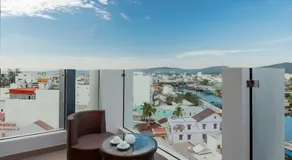The Empire Hotel - Image 2