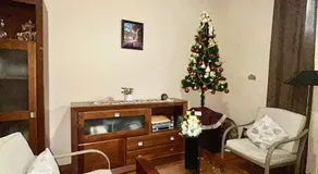 Room in historic house - Image 4