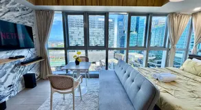 Grand Deluxe 3BR with Bathtub in Uptown BGC - Image 2