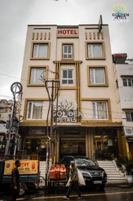 Hotel Golden Petals - Image 4