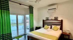 Reef Bungalow Hotel - Image 2