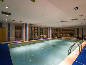 Jinglun Hotel - Image 4