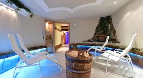 Single room, shower, toilet, conveniences - Image 3