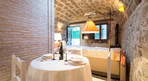 Villa Amalia Suites Malaga - Image 2
