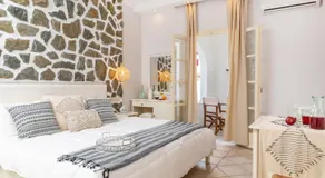 GOLDEN COAST NAXOS - Image 2