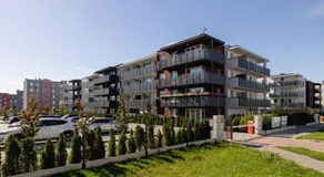 Nowoczesny Apartament w Gliwicach z Umeblowanym Balkonem by Noclegi Renters - Image 3