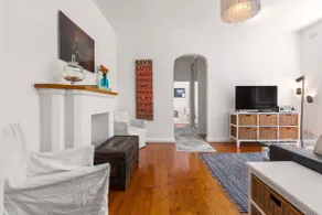 Cozy ocean view 2 bedroom in Vaucluse - Image 2