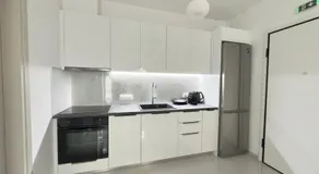 Astoria Apartment - Image 5