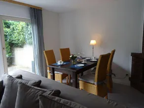 Anchorage Modern Retreat - Image 3
