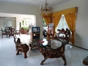 Hotel Safari - Image 5