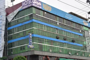 Hotel Khursheed Palace - Image 1