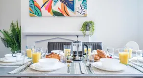 Contractor Friendly - Sleeps 7 - Fast WiFi - Near A50 - Image 2