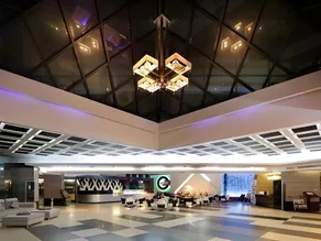 Hotel The Cox Today - Image 3