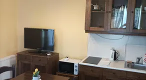 Thermália Vendégházak - Tulipán Apartman - Image 2