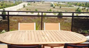 Atico, Piscina, AC, WI-FI y Parking Gratis, Gran Terraza, VUT 47-79 - Image 4