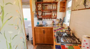 Riverside Cabin - Image 5