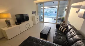 Luxury Waterfront 3BR Apartment with Large Terrace - Image 2