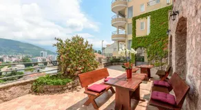 Contessa Apartments - Image 3