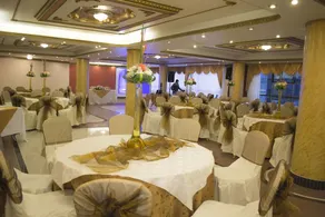 Golden Palace - Image 5
