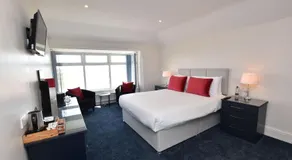 Kingsway Hotel. - Image 2
