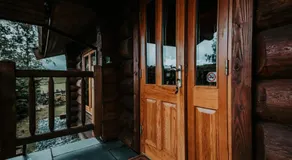 Newland Valley Log Cabins - Image 5