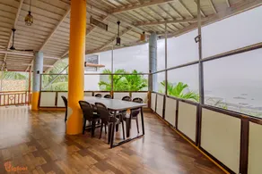 Waterfront Villa By Bigfoot Stay - Image 4