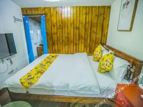 Dali Six Dynasties Hostel - Image 1