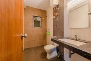 I4F-Balcony+AC+Wifi+Kitchen+PwBackup@CalanguteBch - Image 2
