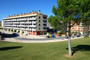 Apartamento el Parque AIRE CONDICIONADO PISCINA terraza con vistas montaña entorno tranquilo ideal mascotas - Image 5