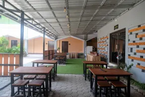 Urbanview Hotel LTefa Pemalang - Image 4