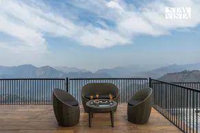 StayVista at Mana with Pool, Mountain View - Image 5